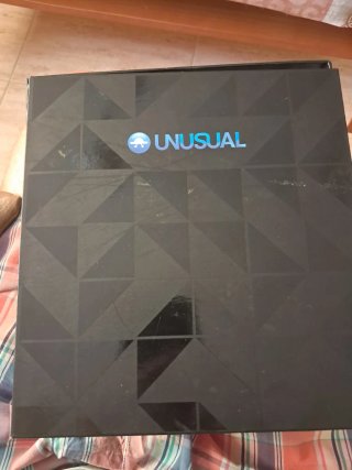 Funda para tablet rosa y blanca