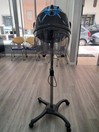 Mobiliario Peluquería por Cierre