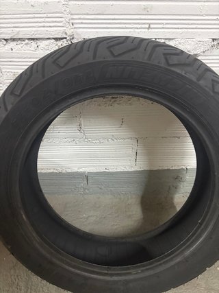 Michelin 140/70/14 neumático