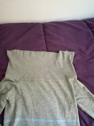 Jersey de rayas off-the-shoulder