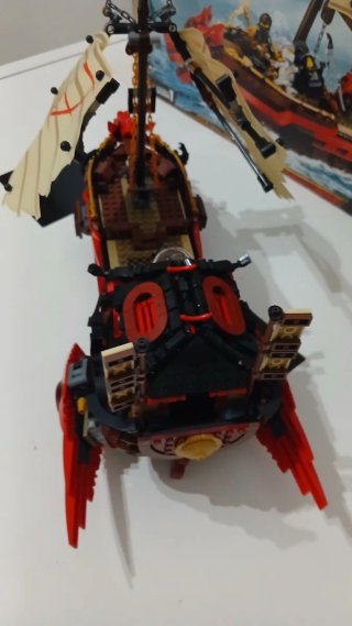LEGO Ninjago Legacy Destiny's Bounty 71705