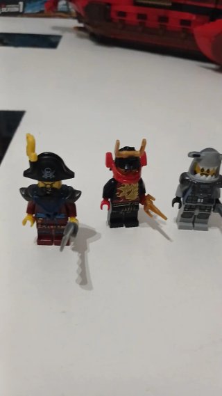 LEGO Ninjago Legacy Destiny's Bounty 71705