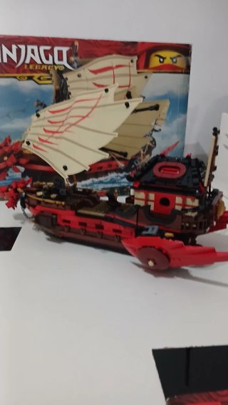 LEGO Ninjago Legacy Destiny's Bounty 71705
