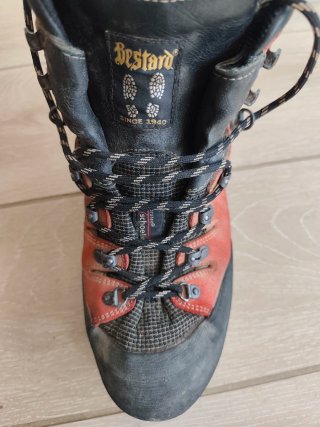 Botas Montaña. Bestard.
