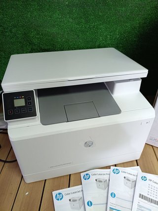 HP Color LaserJet Pro MFP M182n Multifunzione Laser Color