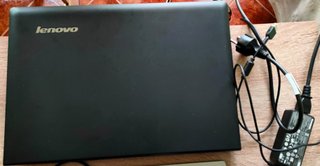 Portátil Lenovo 12GB RAM + SSD 240GB