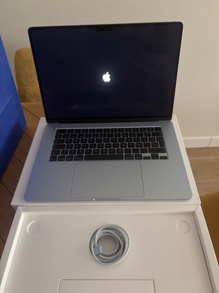 Apple MacBook Air