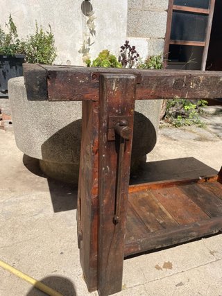 Banco de carpintero antiguo de madera