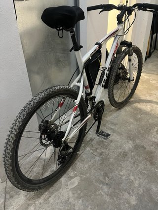 Bicicleta B-Pro Blanca