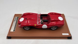 TM18254N Tecnomodel Ferrari 250 TR Pontoon-Fender