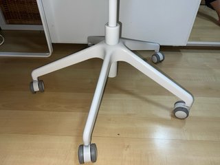 Scrivania Micke e Sedia Langfjall Ikea