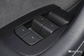 Tesla Model Y Performance 4WD