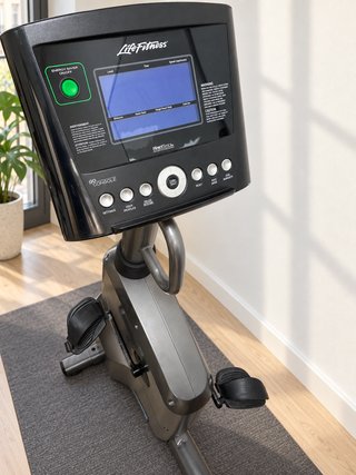 Bicicleta Estática Life Fitness RS1