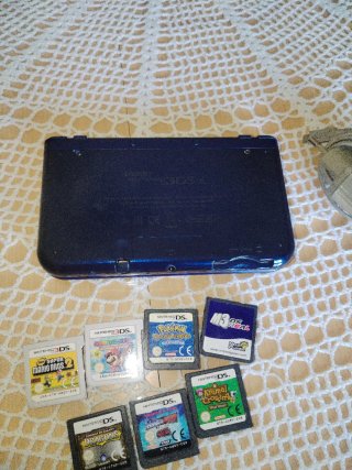 Nintendo 3DS XL Azul + 6 Juegos