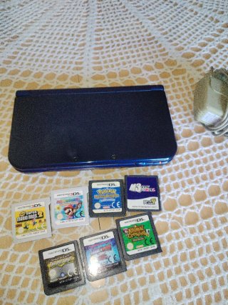 Nintendo 3DS XL Azul + 6 Juegos
