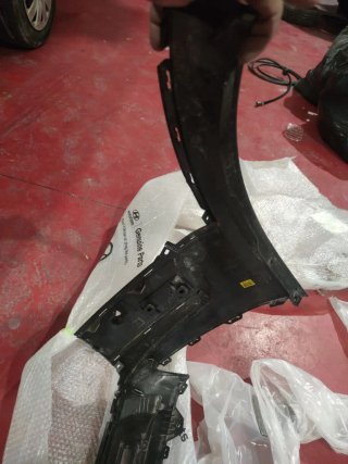 Parachoques 86512-AT300 Kia Niro 2023