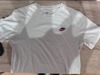 Camiseta Nike Blanca