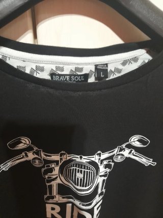 Camiseta Negra Estampada Moto Ride Your Life