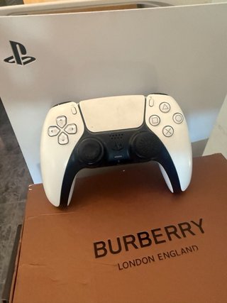 PlayStation 5 1TB con mando