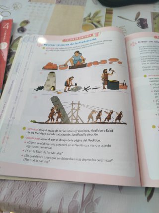 Libro ciencias sociales 4 ISBN 978_841 4407554