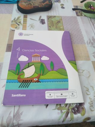 Libro ciencias sociales 4 ISBN 978_841 4407554