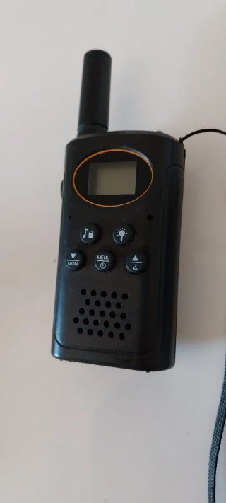 2 Walkie Talkies Negros