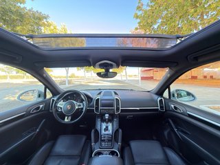 Porsche Cayenne Platinium 2013
