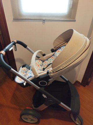 Silla de paseo Stokke con capazo