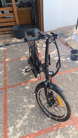 Bicicleta Eléctrica Plegable Negra