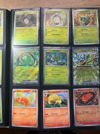 Álbum Pokémon Prismatic Evolutions
