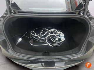 Tesla Model 3 RWD - 4P (2024)