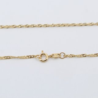 Cadena de oro de 18k. Peso: 3.01 gr.