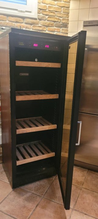 Vinoteca botellero vino