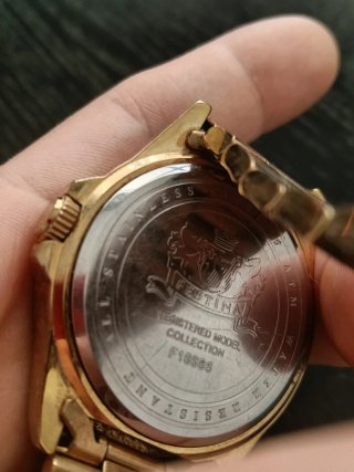 Reloj Festina Dorado de Acero Inoxidable