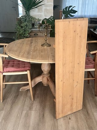 Tavolo rotondo in legno massello