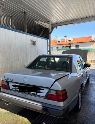 Mercedes-Benz 300D W124 1985