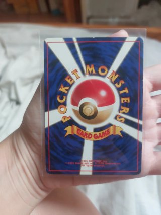 Carta pokemon antigua exeggcute