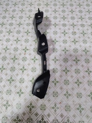 Soporte parachoques trasero derecho Ford fiesta