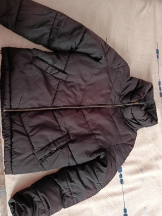 Chaqueta plumífero negra