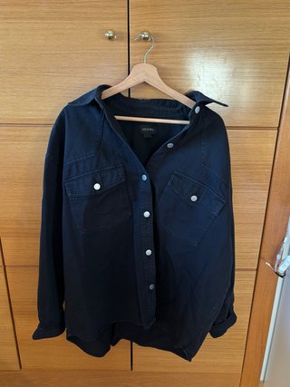 Cazadora vaquera Monki negra