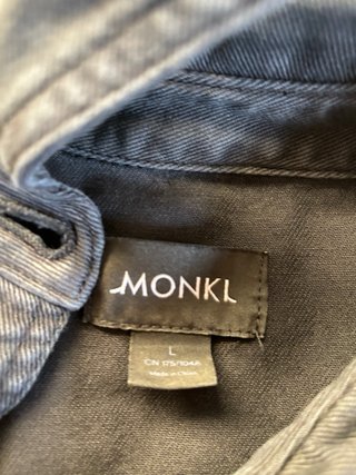Cazadora vaquera Monki negra