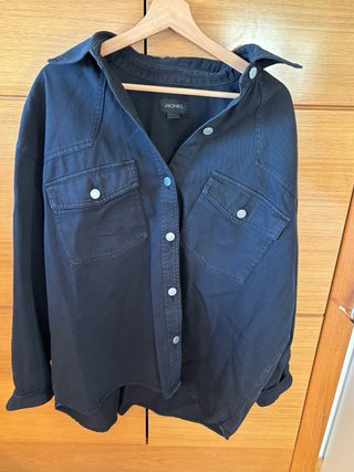 Cazadora vaquera Monki negra