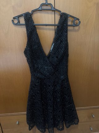 Vestido negro encaje brillante