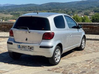 Toyota Yaris 2004