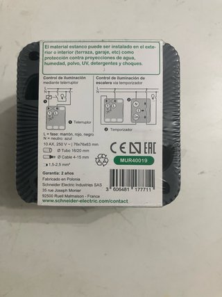 PULSADOR DE SUPERFICIE PARA EXTERIOR. GRIS