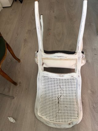 Vitrinas, recibidor y silla decoración