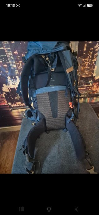 Mochila Trek 700 50+10L Azul