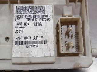 Caja reles / fusibles FORD FOCUS BERLINA (CAP)