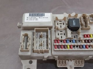 Caja reles / fusibles FORD FOCUS BERLINA (CAP)