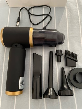 Mini aspirador 4 en 1 con accesorios
